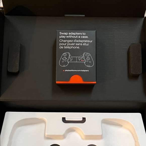 Backbone Mobile Gaming Controller - Picture 2 of 4